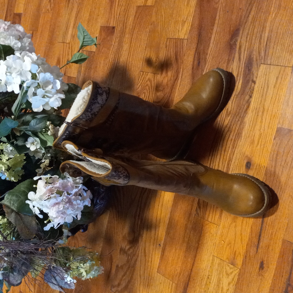 Women's boots